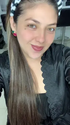 Que yo sin maquillaje soy bonita @Yailin La Más Viral #makeup #maquilladora #fly #foryo #latierritasantodomingo🇪🇨 #flypシ #viraltiktok #transitionmakeup #yailinlamasviral #parati #orozconicole #academiadebellezaintegral #badbxtch 