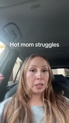 The struggles of being a mom 😭 #momlife #postpartum #MomsofTikTok #latinamom #postpartumbody #mombody 