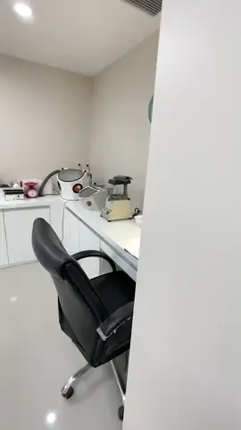 Having our own dental lab makes our work faster and more efficient. #dentallab #dentallaboratory #dental #dentaldesign #medicaltourism #dentaltourism