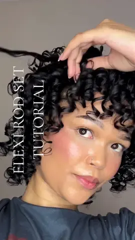 Replying to @Jahaan 🎀  a lengthy tutorial but totally worth it, I promise🤞💕 •PLEASE ENSURE YOUR HAIR IS COMPLETELY TRY BEFOR TAKE DOWN •DON’T USE TOOO MUCH FOAM I haven’t done this heatless curl method in quite a while but it stays one of my favorites!☺️