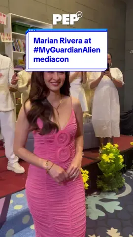 All hail the queen! Kapuso Primetime Queen @Marian Rivera marks her much-anticipated comeback on GMA Prime. #MyGuardianAlienMediacon #MyGuardianAlien #PEPNews #EntertainmentNewsPH #NewsPH 