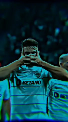 all eyes on me>Viktor Gyökeres⁹#sportingcp #sporting #gunners🔴⚪ #somaliarsenalfans🇸🇴 #edo #arsenalfan #somalitiktok12 #kenyantiktok #kenyaarsenalfans #sportingcp1906 #viktorGyörkeres #viktorgyökeres 