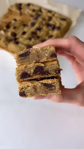I cannot believe how good these turned out 👀 gluten-free, vegan, high protein + fiber!  Chickpea blondies  1 can chickpeas  ½ cup maple syrup  1/3 cup oat flour 1/4 cup cashew butter  2 tbsp oil (I used avocado oil)  Pinch salt  1/4 tsp baking soda Chocolate chips  1) rinse and drain chickpeas 2) add all ingredients (except chocolate chips) to a blender or food processor and blend until smooth  3) add chocolate chips and stir  4) transfer batter to a baking dish lined with parchment paper. Optional to sprinkle extra chocolate chips on top  5) bake at 350 for 30 min. Let cool completely, slice and enjoy!  #healthyrecipes #healthydessert #glutenfree #glutenfreerecipes 