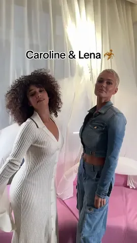 Deux scorpions sur un même canapé, c’est sur Spotify en audio et vidéo ! bonne écoute. 🦂🦂🦂 #canape6places #c6p #podcast #carolinereceveur #lenasituations 