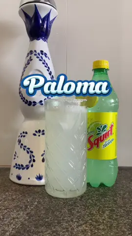 Paloma en menos de 30 seg 🍋🤤👌🏻 #parati #bebida #viral #tequila #paloma #bebidasfaciles #bebidasencasa #drinks #coctails #bar #bartender #bebidasalcoolicas #drinksmx #recetasfaciles #palcalor 