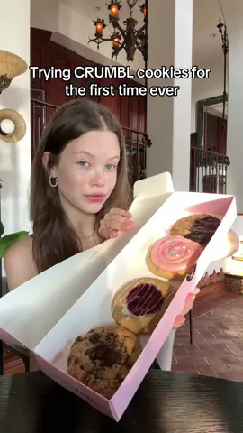 I’M IN A SUGAR COMA 😭 HELP #crumblcookiereview #foodreview #crumblcookies 