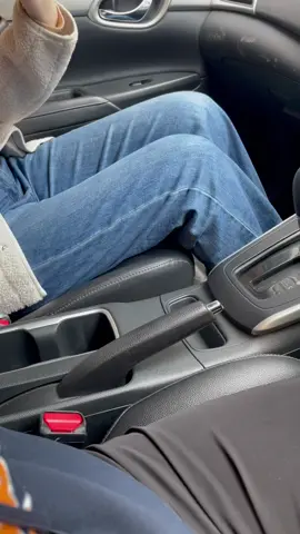 Learn the correct way to pull the handbrake!#tiktok#howto#cartok#car#automotive  #driving  #skills  #knowledge  #fpy  #fyp  #tips  #foryou  #carsoftiktok