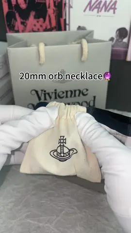 My fav collection😍😍😍#viviennewestwood #viviennewestwoodnecklace #nana #hachi 