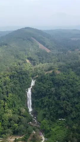 CUGHUP TENANG ATAU LEBIH DIKENAL DENGAN AIR TERJUN BEDEGUNG TERLETAK DIDESA BEDEGUNG KECAMATAN PANANG ENIM KABUPATEN MUARA ENIM.DENGAN KETINGGIAN 99 METER MENJADIKANYA SALAH SATU AIR TERJUN TERTINGGI DI PROVINSI SUMATERA SELATAN.UNTUK AKSES JALANYA LOKASINYA SANGATLAH BAGUS ( KENDARAAN BISA SAMPAI KELOKASI DEPAN AIR TERJUNYA ),JADI SANGAT COCOK UNTUK BERWISATA MENGAJAK KELUARGA.