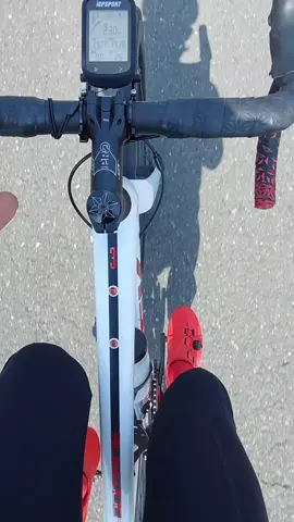 今日みたいな天気がずっと続いてくれたら良いのにな、#ロードバイク #TREK 