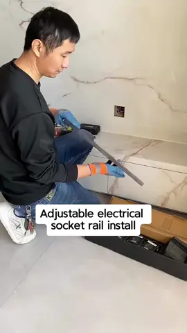 This electrical outlet is adjustable to acomodate for different size plugs