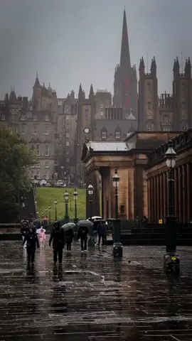 the city’s vibes, whether magical or moody, never fail to captivate me in the moment, and I love it 🥰  📍Edinburgh, Scotland    #moodygrams #moodyscotland #lovescotland #visitscotland #instaedinburgh #instascotland #scottishcollective #edinburghbeauty #loveedinburgh #lovescotland #reelsinstagram #reelkarofeelkaro #edinburghcity #london #darkacademia #rainphotography #rain #instamood #scotlandtravel #scotlandexplore #scotlandscenery #hiddenscotland #hiddenedinburgh #natgeotravel #travelreels