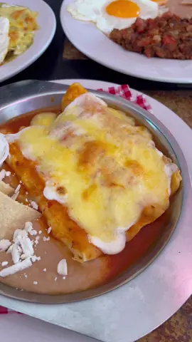Para DESAYUNAR como se debe 🤩#gdl #guadalajara #chapultepec #chapu #coloniaamericana #desayuno #desayunar #brunch #restaurante #cafe #providencia #provechito 