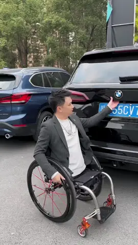 This is how wheelchair users get in and out of their car without a lift