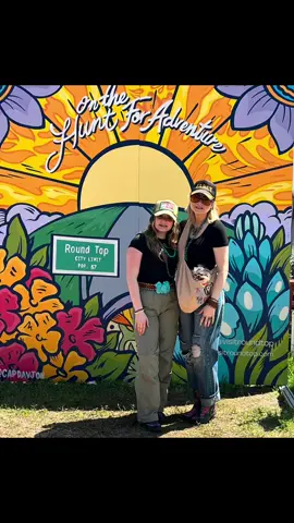 Round Top is Our Happy Place🩷 #roundtoptx #antiquesweek #junkin #springbreak #vacy #happiestplaceceonearth 