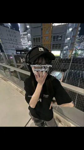 tomboy itu dari sifat bkn outfit.#katakata #kata #moots? #ekspresikanttaid2023 #TikTokAwardsID2023 #2024 #trend #tomboy 