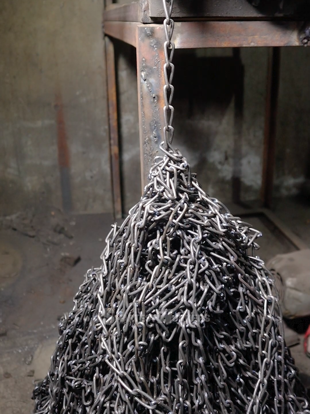 Process Of Making Chains Is Surprisingly Beautiful #steel #chain