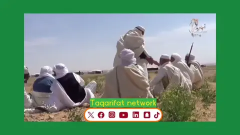 🟩 هناوه 2 🌴 نجع 2024 إصحاب بوي ياما نصحوني            ونا ما سمعت النصٰـــــــايح تبي الحق واجد نهــــــوني             نخطى إقـــــلال الربايــــح عــــارفين لو  طيحــــــوني              كان طحت ما نقل طــايح إصحاب بــــوي نا مانبيهم            ونا ما يبوني  أصحــــــــابي منين بــــوي وصى عليــهم            مادرتها في أحســـــــــــابي نطـــــــول نقصٰــر إنجـيهم            [ بعيدين ] والله[ أقــرابي ] ونا دايــــــر العيــــب فيهم            علي ماو كـــابر إعطــــــابي  قالي إن حــٰــاست أطريهم             عمـــامك نهــــــار العطابي طــــراشيل والعــــــز  بيهم            اللي ماو كــــاسر أعقـــــابي مـــــام نطل ترعش إيديهم            ولاي باريـــه عـ العيــــــابي بي جرودهـــــم بي أعبيهم            يجوك طــــــارشين النقابي كيف شيخهم كيف صبيهم             واحد فـ الإخـــــــــــر يزابي عـ العفن  تقسىٰ  إعصيهم              وعلى من يودوا  أرطــــابي ماهن شنــــــــاني  إدليهم               يهنوا إن وردوا  الغـــــــابي لا أدروشـــــــوا  من فقيهم              لام حــــزب كيف الأحزابي لا القمل ســـــاكن الحيهم             ولا من  ضنــــاهم  وهــابي لا الغــــرب   بـ يحتـــــويهم            لإين سبب   مـ الأسبــــــابي لاهــم    دواب   تعتليـــــهم                ولا عقولهم كـ المخــــابي  والحقد ماهـــــــوش ليهم               ولا يعولوا عـ الخـــــــــرابي من فقيــــــرهم لا غنيــــهم              جميع يعقلوا فـ الركــــــابي حــــق غيبــــــــوا وإندبيهم            يــا لاويه  للعصــــــــــــــابي مطــــــاريح وين تنظـــريهم             فـ المـــــوت جملة شبــــابي  من قـــــــال  بي  تفقـــديهم             ويغيبــوا عليك الأحبــــــابي لا دفــــــــــن بي تدفنيــــهم             تحت الوطــــــا والتــــــرابي راغبيـــــن جيـــــــــرة نبيهم             نهــــٰـار موتوا وهم مصـــابي   يـــارب نـــــارك أعفيــــــهم            وأغفــــرلهم    مـ العــٰـــذابي حــــق غيبــــــــوا وإندبيهم             يــا لاويه  للعصــــــــــــــابي وأنا   أصحٰــــــابي   نبيـــهم              بلل ريــق تمــــوا  ســـــرابي فص ذاب بـــــٰالي نسيــــهم               نهــــار صار جق الأحـــرابي أنـادي ولا  مـــن  لقيــــــهم              سوا بعـــــاد والله أقـــــرابي غــــــــاطي الدنيـــٰا عويهم               اللي صقـــــر تمـــه  غــرابي  وعــالي اصحـابي  وطيـهم              كـــــــارسين خشوا الطوابي  لو  تركٰـــــــزي  تعــــرفيهم              بدوا أعداي كانوا أحبـــــابي أعظــام بوي مـا هنش ليهم               نهار يخلصــوا في الرقــــابي حـــــق  غيبــــــوا  وأندبيهم               يــا لاويه  للعصــــــــــــــابي أصحاب بوي ماهمش سني              ونا ما حسبتش الفــــــــارق الهل ما تخلــــــــــوش  عني              من قبل يا بـــال شــــــــارق ولا بـ يطلبــــــــوا  شي  مني              عربي  وتبــــــــاوي  وتوارق ونا بي أصحــــــــابي نغــني              وهم أصحــــــــاب الخوارق في صحبتي خــــــــاب ظني              ما بين خــــــــاين وســــارق صليـــــــــاتهم  خـــــــوزقني               ما بين حــــــــارق  وخـــارق رايــــــــاتهــــم  ودرنــــــي               خــــــــاين وحـــاقد  ومارق  ودروبــــــهم     تـــــــوهني                 ودارو المغارب مشــــــارق ليــــــــام مــــــا خيــــــرني               تو  بس  عرفتٰـه الفــــــــارق  والدهــــر قــــــــاسي وزني                 من يوم شكــع البــــــــارق وثريتــه اللي مـــا يــــــوني                 من السيل بي يبات غٰـارق وسيـــــــولهم  غــــــــرقني                  نا ولابسين المعــــــــــارق  الســـــــانٰـــاتــهم لـــوكني                 سم كيف جلـد  المطــارق  كـــــــل يوم بـ يجيك جني                 ما تعــــــــرفــه منين زارق  ويقولك  مــــــــــوش  مني                قسم بالسماء وزاد  طٰــارق  دران   علي   علمــــــــــني                 ليـــام درس المفــــــــــارق  تخـــــريت عمية أخــرتني                  إبــــاري وروس المــــزراق  أفـــــــام  أمضغني  أبلعني                  لا جبين  لاجلـــد  عـــــارق أطـــــرطشت  ما لمـــدني                  حبــــات  عقد  النمـــــارق تدمير  وخـــــــرى   حرقني                    محروق  كيف  سفن  طارق في  بحـــورهـــن  غــــرقني                   غرقة أصحــــــاب الزوارق  أصحاب بوي فيهم خصايل                  مابوا يفــــــوتوا الشــــايب نهار الرصــــــــاص إيتهايل                  معــــــاه رقدوا في الترايب كــــ