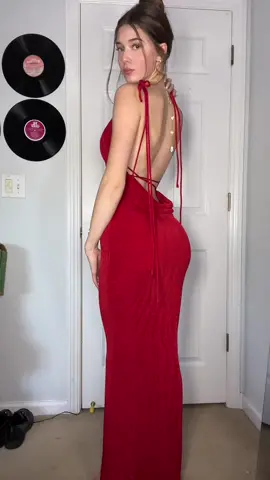 I have this little problem…part 2 of my prom dress options🙏PLZ HELP AGAIN😭##promdress##dresses
