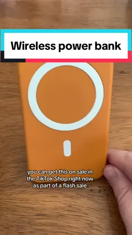 Pick your color on this wireless powerbank. #wirelesscharger #magneticwirelesscharger #wirelesspowerbank 