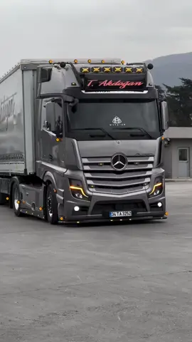 legalgaragetruck maybahc truck ☠️#trlegalgarage #kesfet #truck #tanjuakdogan #maybach #mercedesactros #actros #turkiye #tırcılaralemi #efsane #kesfetttt #kamyon 