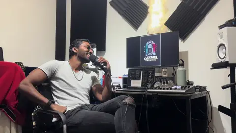 @Jan 🎶 brushes his teeth after every damn meal. 