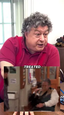 To all the beer drinkers 🫡 #rorysutherland #rorysutherlandclips #fyp #foryou #podcast #podcastclips #marketing #beer #wine #restaurant @hungry.podcast 