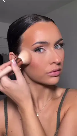 @Huda Beauty setting powder ‘poundcake’ 🫶🏼