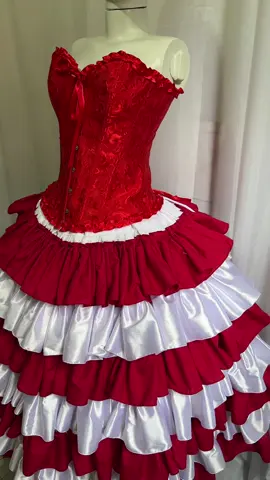 Conjunto de corpete e saia disponivel por R$450.  Corpete tamanho M, saia tamanho único.  #umbanda #candomble #roupaumbanda #roupacandomble #roupaumbandacandomblé #macumbaprairprofy #macumba #conjuntoumbanda #pombagira #marianavalha #marianavalha💃🗡️🚬 #salveamalandragem 