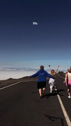 🌋☁️