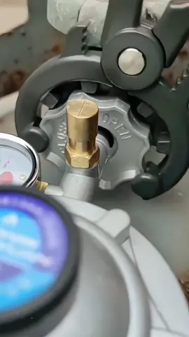 # Gas tank pressure relief valve wrench is much tighter than hand screw, which improves the safety of use and can easily loosen the gas tank pressure relief valve # convenient and practical # hardware tools#foryourpage #fypシ゚viral #tiktokshop 