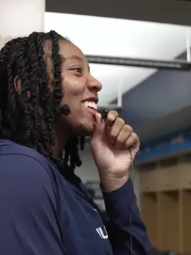 BOW BOW BOW, kk is so unserious lmaoo#kkarnold #uconn #basketball #fyp #uconnwbb 