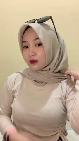 Assalamu'alaikum.. Jangan lupa follow akun @cewekhijabku ya kak Terima kasih..  =============================   #cewekhijabku #cewekhijab #hijabtiktok  #hijabcantik #hijabcantikindonesia #  #hijabstyle #muslimahtiktok #videohijab #hijabindobesia #hijabmanis #gadishijab  #hijabmanis #hijabmuslimah #tiktokhijab #hijabgirl #gadisjoget #hijabgemes   #hijabsyari #HijabFashion #hijabers #hijabtutorial #hijabjourney #hijabgirl #cewekberkumistipis😍 #perempuanku #muslimahhijrah #muslimahbercadar #muslimahijrah #muslimahcantik 