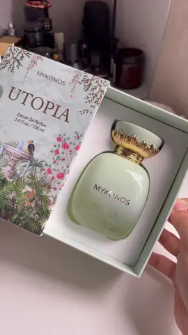 Wanginya cocok bgt buat daily & lebaran ini! —  @Mykonos UTOPIA  — #mykonos #perfume #mykonosutopia #reviewparfumlokal 