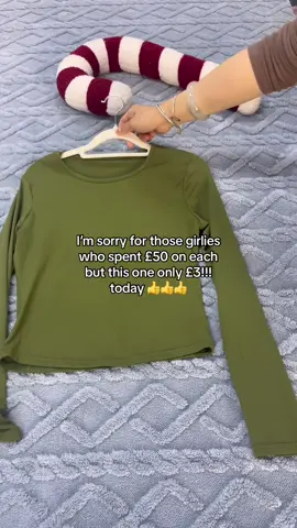 You’d better act fash as this price is only available for a limited time ❤️❤️❤️#spotlight #spingsale #tiktokmademebuylt #shortsleeve #tshirt #fashion #y2k #OOTD #outfit #fyp #womenwar 