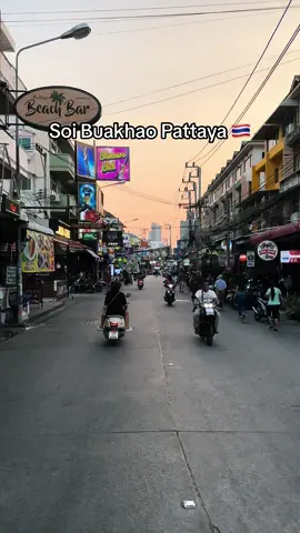 Soi Buakhao Pattaya #tiktokthailand #tiktokthailand🇹🇭 #thailand🇹🇭 #تايلند🇹🇭 #pattaya #pattayacity #soibuakhao #soibuakhaopattya #soibuakhaow #pattayabeachroad #pattayawalkingsteet 