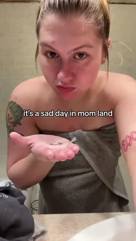 so sad i have to take them out. they’re my favorite piercing🥲#🍒piercing #piercing #momlife #firsttimemom #foryou 