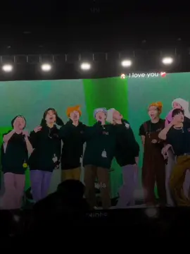 [25.03] #skz6thanniversary | Feliz seus 6 anos meus amores! Estou muito orgulhosa, e extremamente feliz por vocês. Stray kids, vocês me salvaram da forma mais linda que uma pessoa pode ser salva, e de todo coração, vocês foram a melhor coisa que aconteceu em minha vida. Hoje tenho certeza do que digo, vocês são minha família, e são as pessoas que eu mais amo nesse mundo inteiro, obrigado por me salvarem todos os dias, e por me mostraram que o amor aqui da terra é realmente possível, não acreditava no amor do ser humano, até os conhecer, e hoje tenho certeza que quero passar o resto da minha vida ao lado de vocês. Eu simplesmente não sou nada, mais vocês fazem com o que eu me sinta alguém, alguém que pode amar, e VIVER, por que antes do os conhecer, eu não estava vivendo e sim sobrevivendo. 8 homens, que hoje são a razão pela qual eu luto, e as razões pela qual hoje eu tenho um sorriso verdadeiro em meu rosto. Quando os conheci, eu era muito nova, eu estava passando por algo realmente não muito agradável, eu tinha várias crises que só eu sabia, segundo a minha 