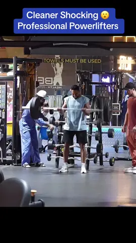 Anatoly Shocking 😱 Professional Powerlifters #anatoly #gym #prank 
