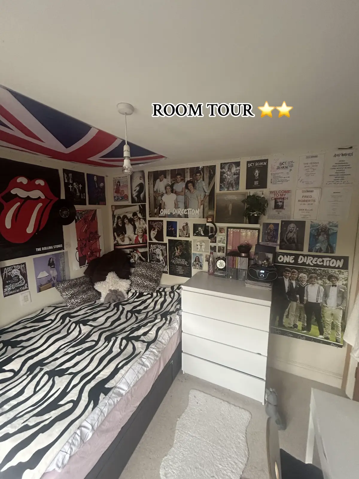 lets pretend i didnt post my address last time thanks xoxo #RoomTour #room #roominspo #onedirection #avrilavigne #oliviarodrigo #twilight #film 