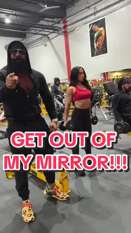 Gym etiquette #gymmotivation #chestday #bodybuilding 