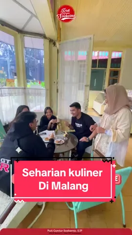 Wisata kuliner seruuu ditemenin keluarga terdekat saat di Malang kemarin. Ketiga tempat kuliner ini favoritnya kakak @syandria & abang @syahandrakameron diliat-liat, banyak juga yaa ini makan nya.. tapi gapapa deh, where there is food, there is love. 🤭❤️ Kira-kira dari ketiga ini temen-temen suka nya yang manaaa?? 😋#putiguntursoekarno 