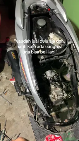 titik terendah laki laki🙂 #vario #story #katakata #sad #fyp 