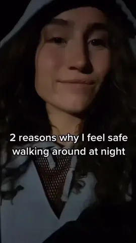 He no want to protecc #fyp #samoyed #dogsoftiktok #funnydog #trending 