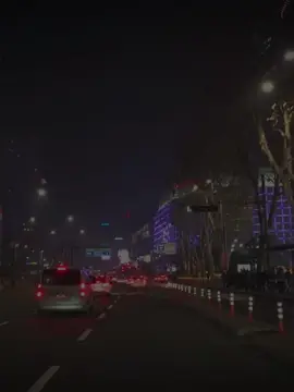 hai cantik. lagu ini buat kamu. .