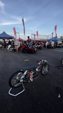 🥰🥰#CapCut #sleepenggine150cc #bjkomogarage #dragbike #wonogiri24jam 