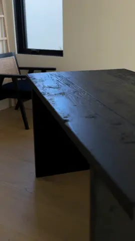 Details on these yakisugi desk ! 👌 #aesthetic #interiordesign #minimalist #japandi #wabisabi #earthy #designer #interior #tiktok #losangeles #handmade 