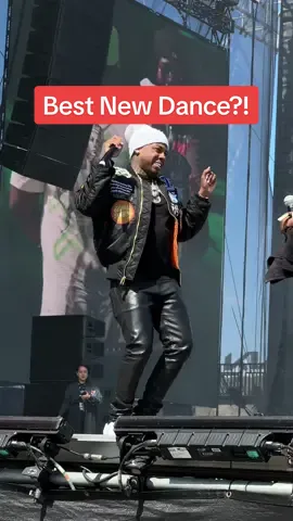 Cash Cobain and Bayswag went crazyyy at Rolling Loud. Best new dance?! #cashcobain #fisherrr #dancechallenge #bayswag #rollingloud @bayswagny @Cash Cobain 