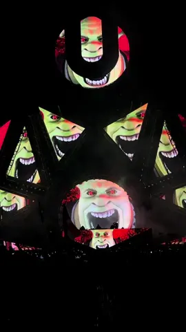 Shrek has made it to Ultra Miami’s mainstage with @Excision ! @Ultra Music Festival #shrek #excision #dubstep #ultramiami 