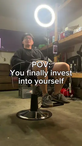 POV: You finally invest into yourself #garagebarber #seattlebarber #texturedfringe #blowouttaper #taperfade #menshaircut #burienbarber #rentonbarber #206barber #seatacbarber #skinfade #explore #tukwilabarber #southcenterbarber #studiobarber #auburnbarber #federalwaybarber #kentbarber #fyp 